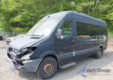 2013 Mercedes-Benz Sprinter 2500 High Roof из США, поврежденный, VIN WDZPE8CC0D5803212